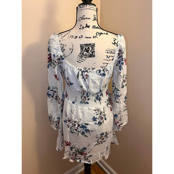 Urban Outfitters Lumiere Ivory/Red/Blue Floral Print Dress SZ M - Picture 4 of 16
